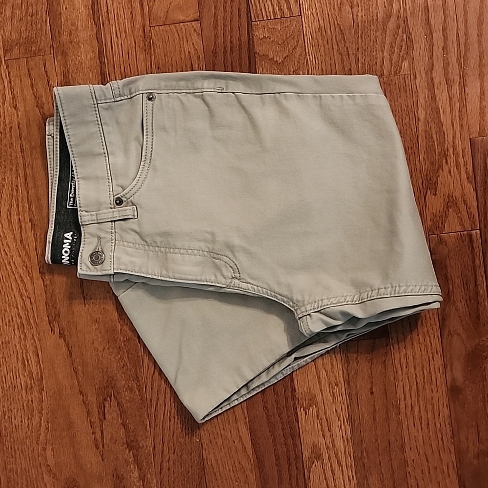 Sonoma Flat Front Khaki Pants, 30x32, Great for school uniform pants
